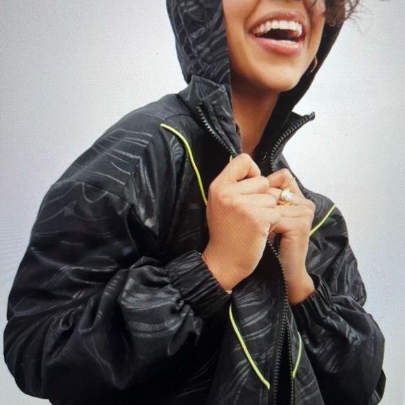 Fabletics Sporty Jacket still in package. - Picture 2 of 8